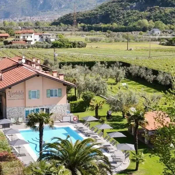 韦德布鲁酒店，位于阿科的酒店