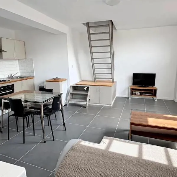 Saint Georges 31 - pairi daiza - Shape Mons，位于Braine-le-Comte的酒店