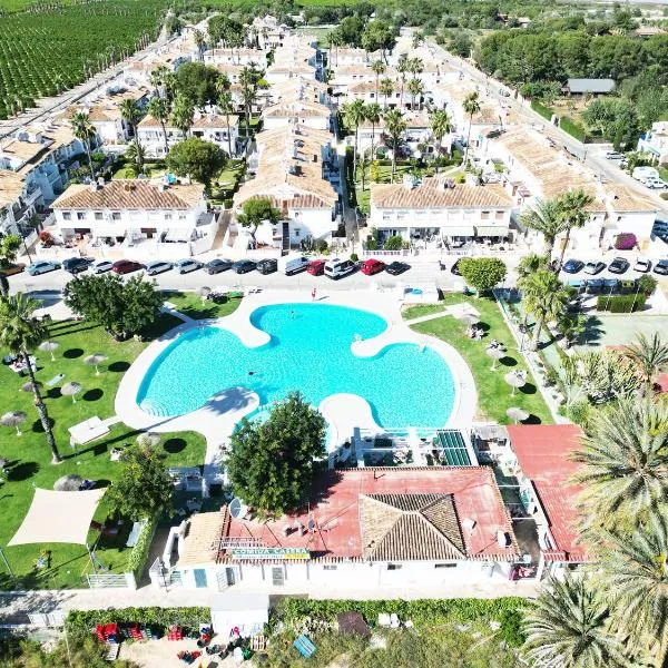 Bungaló junto a la piscina #PRP008 StayOrihuela，位于托雷维耶哈的酒店
