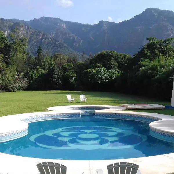 Hotel Espacio Mágico，位于迪坡斯特兰的酒店