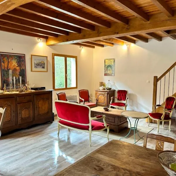 Grande maison dans la nature，位于Le Port的酒店
