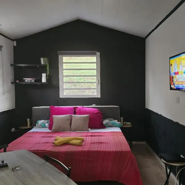 Hébergement Chez l'Habitant - Idéal pour Visiter la Martinique，位于勒迪亚芒的酒店