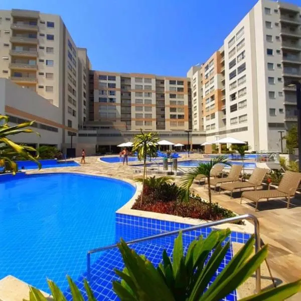 PARK VEREDAS - Apto 415 - Vista para Piscina，位于热河市的酒店