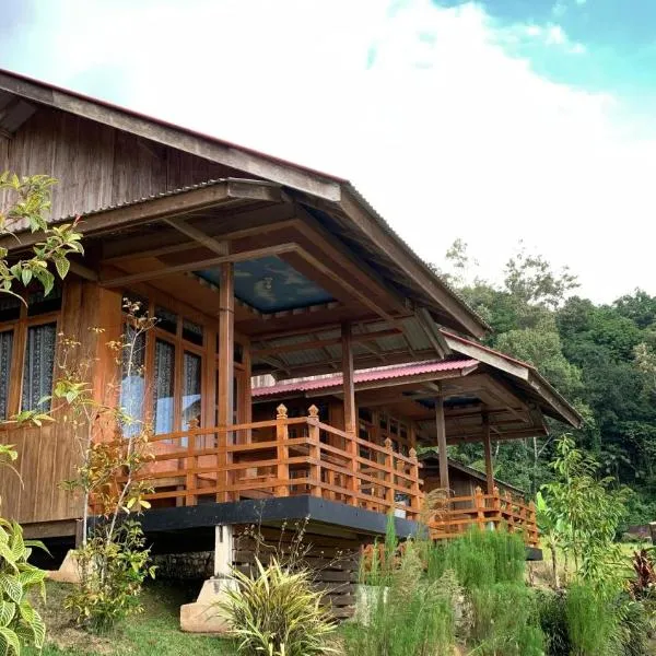 Bagoes View Cottages，位于Maninjau的酒店