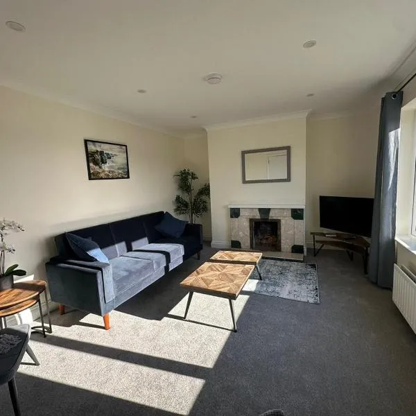 Modern Refurbished Claregalway Cottage - Sleeps 8，位于戈尔韦的酒店