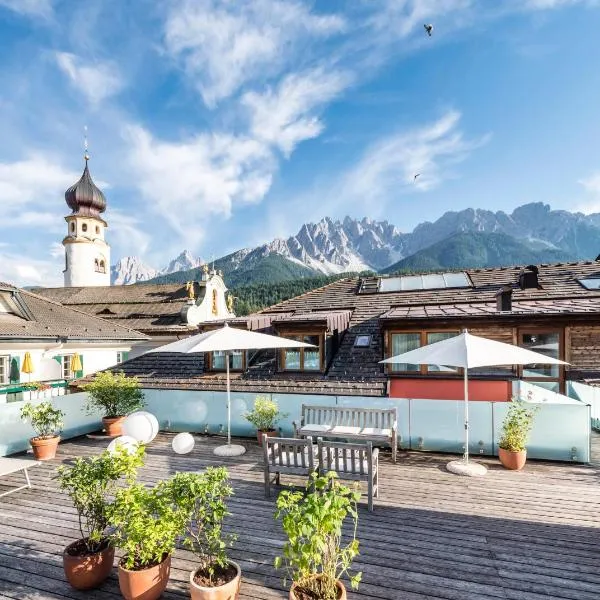 Boutique & Gourmet Hotel Orso Grigio，位于圣坎迪朵的酒店