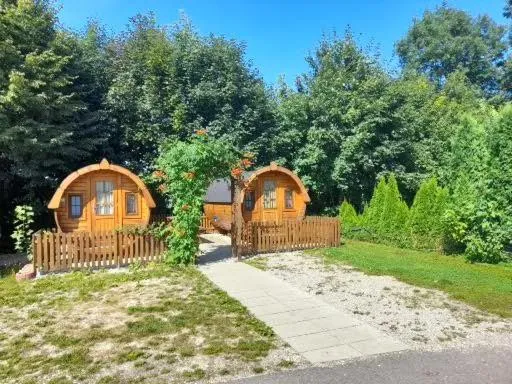 Schlaffass-Camping Gutshof Donauried，位于金茨堡的酒店