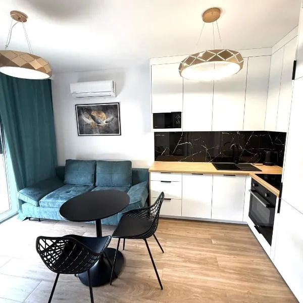 LOFT APARTAMENT III NAMYSŁÓw，位于纳梅斯武夫的酒店