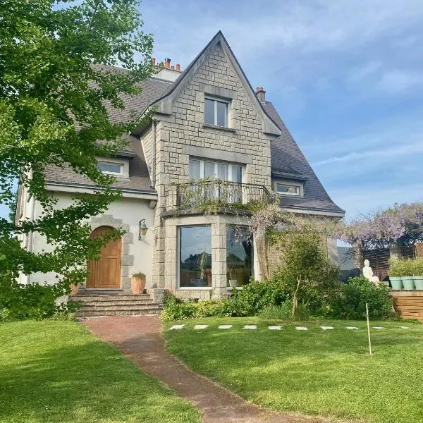 Appartement Villa Medena - Classé 3 étoiles，位于马耶讷的酒店