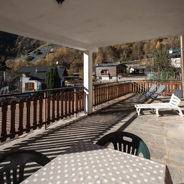 Millefiori house，位于Antronapiana的酒店