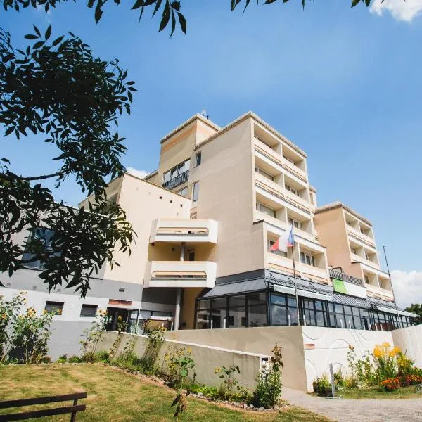 Wellness hotel Lucia，位于卢日尼采河畔韦塞利的酒店