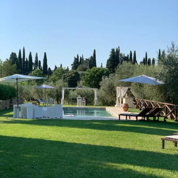 CASA VASARI Holiday Suites TUSCANY，位于卢奇尼亚诺的酒店