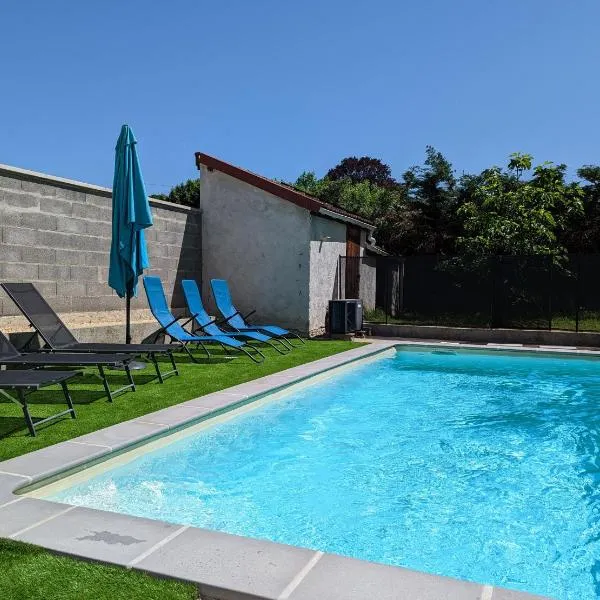 Maison 6 personnes, Piscine privée, jardin，位于穆兰的酒店