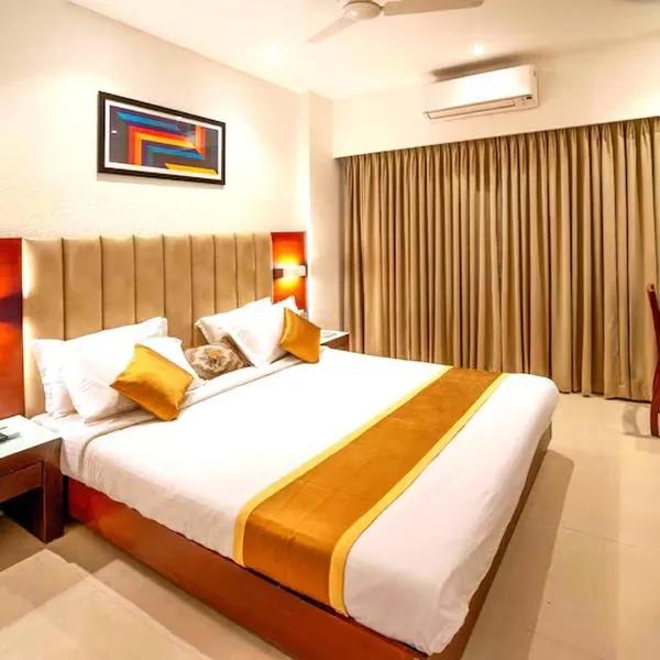 Hotel Hills Park Pathanamthitta，位于Pathanāmthitta的酒店