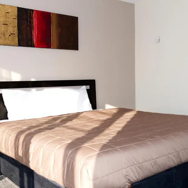 Aotea Lodge Porirua，位于波里鲁阿的酒店