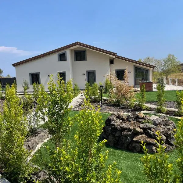 Romano's Ville&Apartaments，位于Fleri的酒店