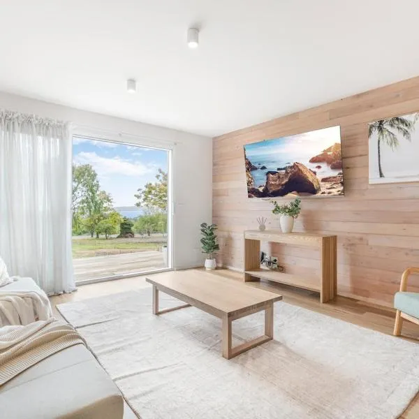 Island Views 2 Br cottage Adventure Bay，位于Adventure Bay的酒店