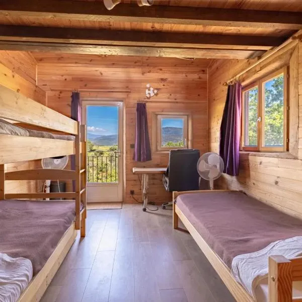 Chambre familiale XL，位于Rigarda的酒店