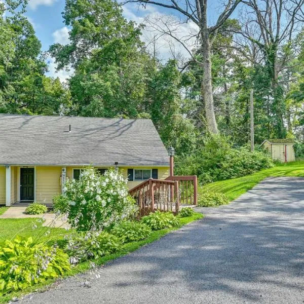 LAKE GEORGE FAMILY VACATION HOME，位于乔治湖的酒店