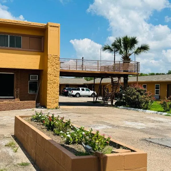 EXPRESS INN & Suites,位于El Campo的酒店