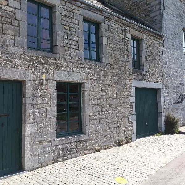 Maison de campagne aux notes africaines，位于Doische的酒店