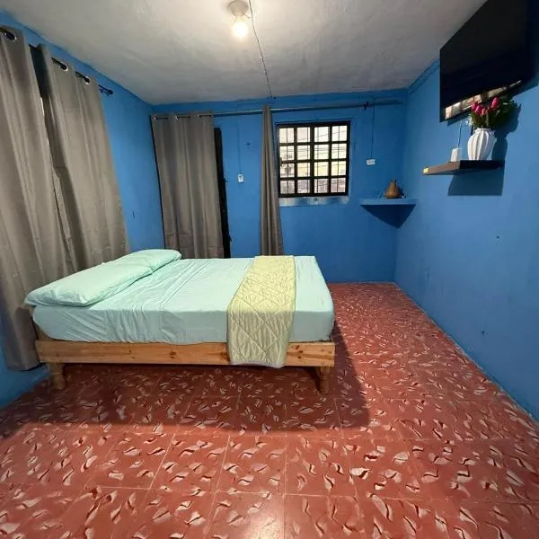 CasaAZULROSA，位于普罗格雷索的酒店