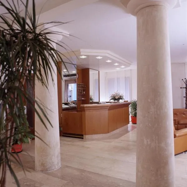 阿尔伯格阿拉坎帕纳酒店，位于Isola Vicentina的酒店