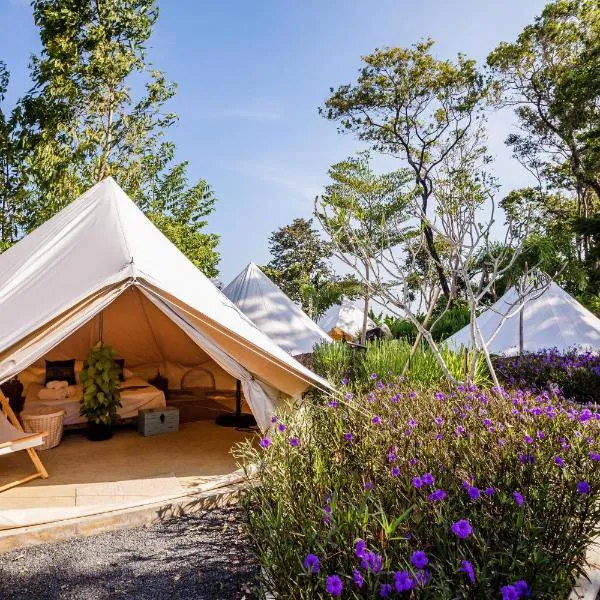Roost Glamping - SHA Certified，位于拉威海滩的酒店