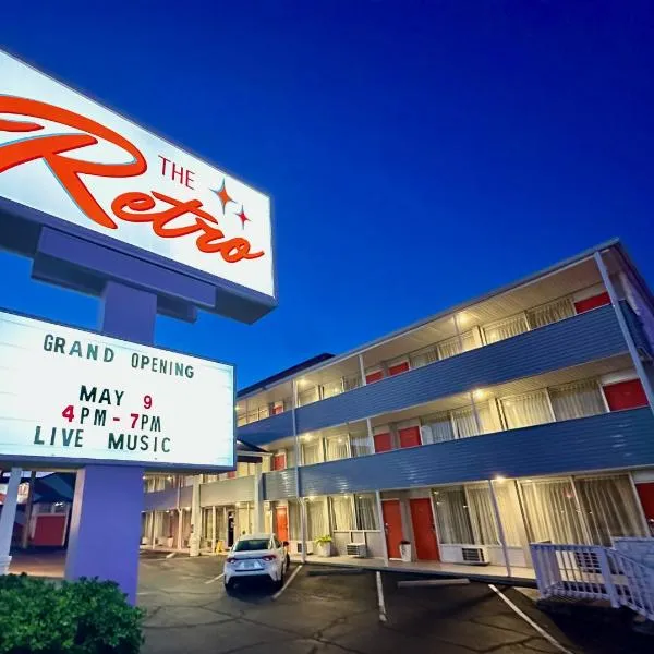 The Retro Hotel，位于布兰森的酒店