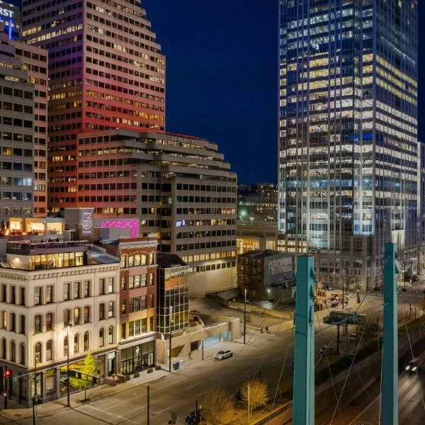 Moxy Cincinnati Downtown，位于辛辛那提的酒店