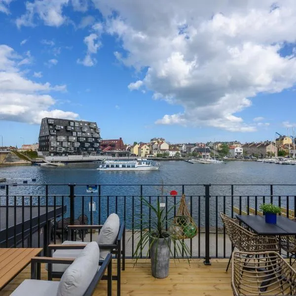 Blomlöfs Hotell Saltö，位于卡尔斯克鲁纳的酒店