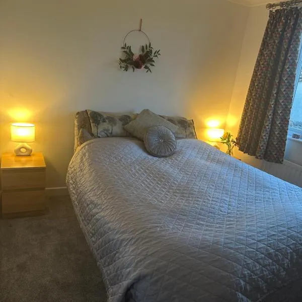 Boutique Village Retreat，位于彭里斯的酒店