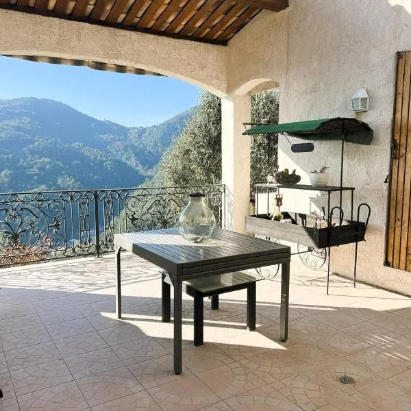 Maison Familiale 3 chambres Cœur de la Nature，位于Drap的酒店