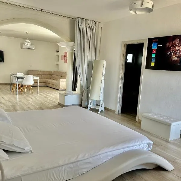 Guest House - La bella vita，位于奥罗塞伊的酒店