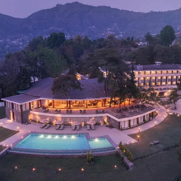 Naukuchia House, Naukuchiatal - IHCL SeleQtions，位于比姆塔尔的酒店