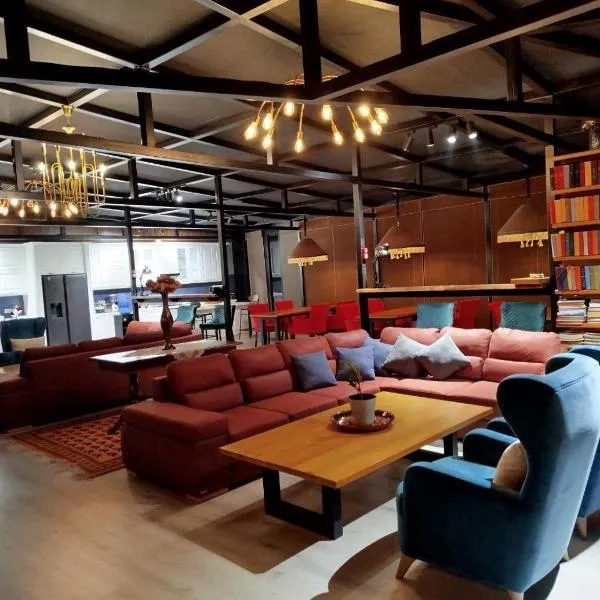 Comfortable Home Stay，位于泰尔梅兹的酒店