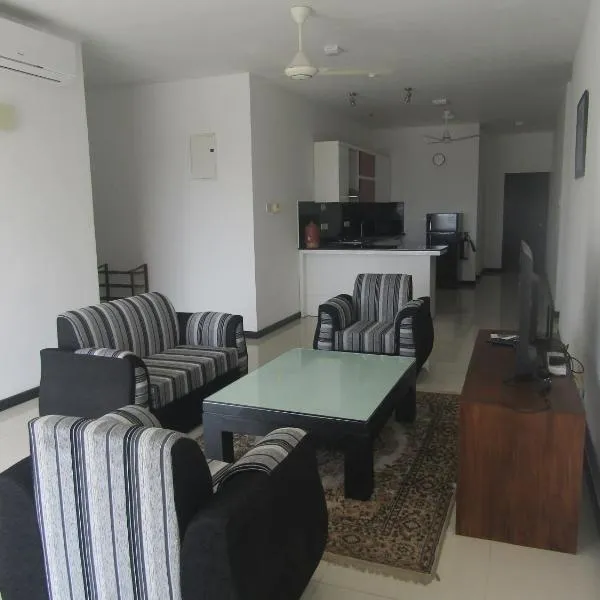 Luxury Penthouse Suite at The Highness Rajagiriya，位于拉夏吉里雅的酒店