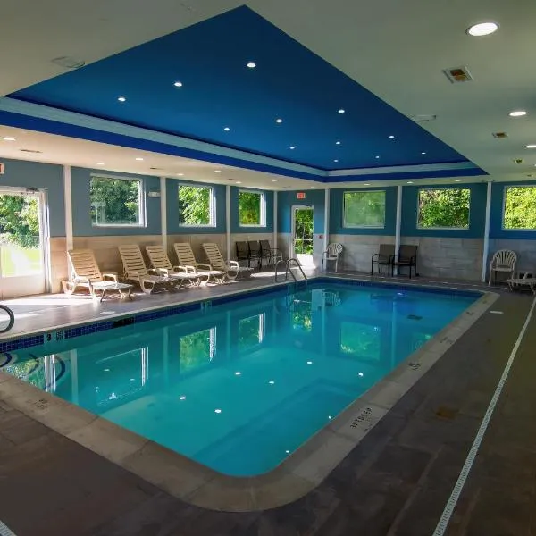 Quality Inn & Suites Danbury near University，位于丹伯里的酒店