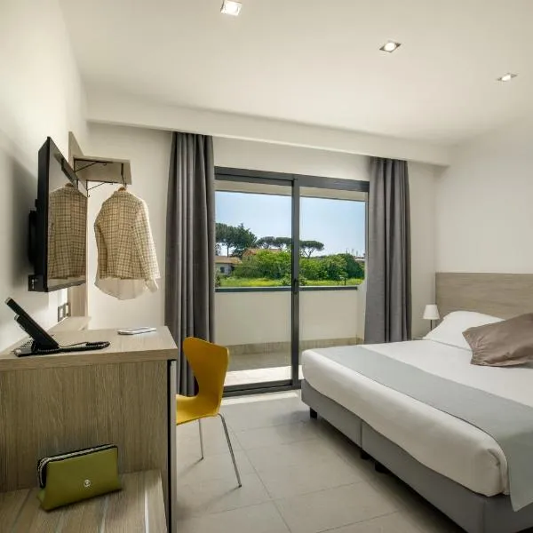 Simon Hotel Aprilia，位于阿普里利亚的酒店