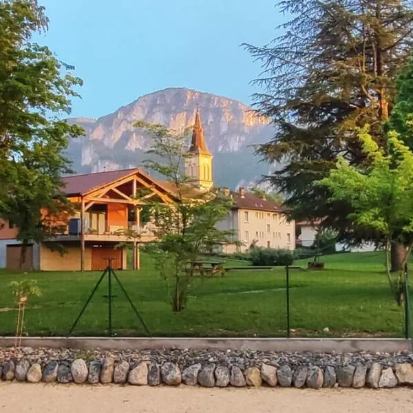 maison，位于Saint-Laurent-en-Royans的酒店