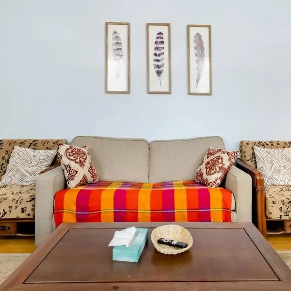 501 Lovely Bmore Inner Harbor Suite!，位于巴尔的摩的酒店