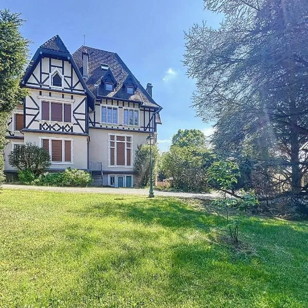 Résidence Château Sahler XXᵉsiècle，位于Exincourt的酒店