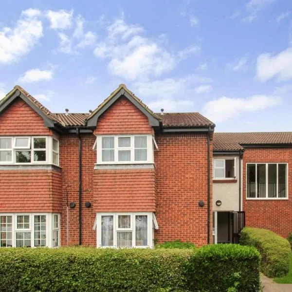 Uxbridge Studio Flat，位于Cowley的酒店