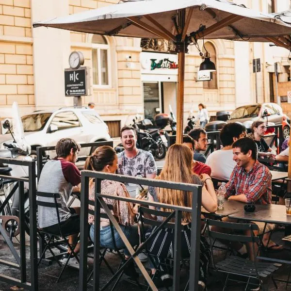 YellowSquare Rome，位于罗马的酒店