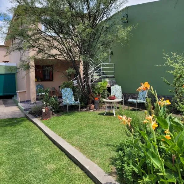 Departamentos serranos - Menta y Peperina，位于拉法尔达的酒店