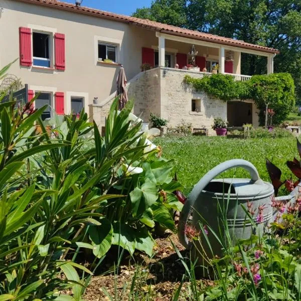 Le COLOMBIE GOULEME，位于Concorès的酒店