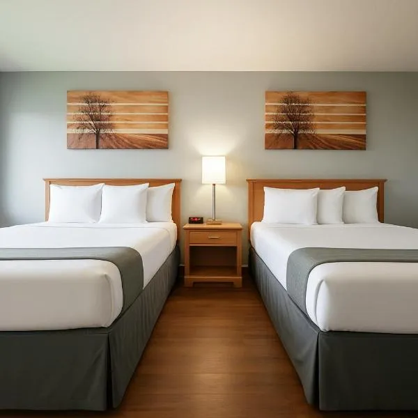 Sunnyside Inn and Suites，位于克拉克马斯的酒店