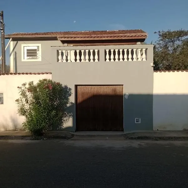 Espaço Gardenias II，位于瓜拉廷格塔的酒店