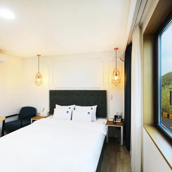 Hotel Ryan，位于泗川的酒店