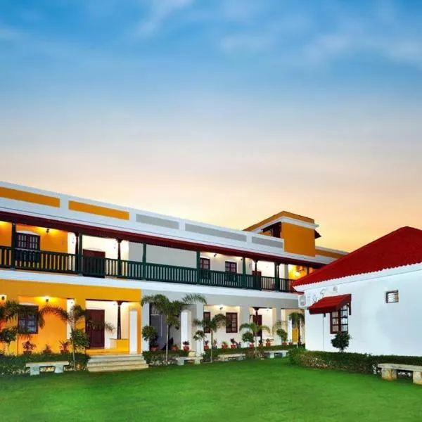 Franco Tamil Villas by Western Valley Resorts，位于蓬蒂切里的酒店
